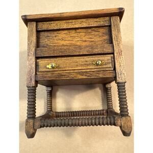 Dollhouse Miniature Wood Vintage Colonial Standing Chest Lift Top & Drawer 1:12
